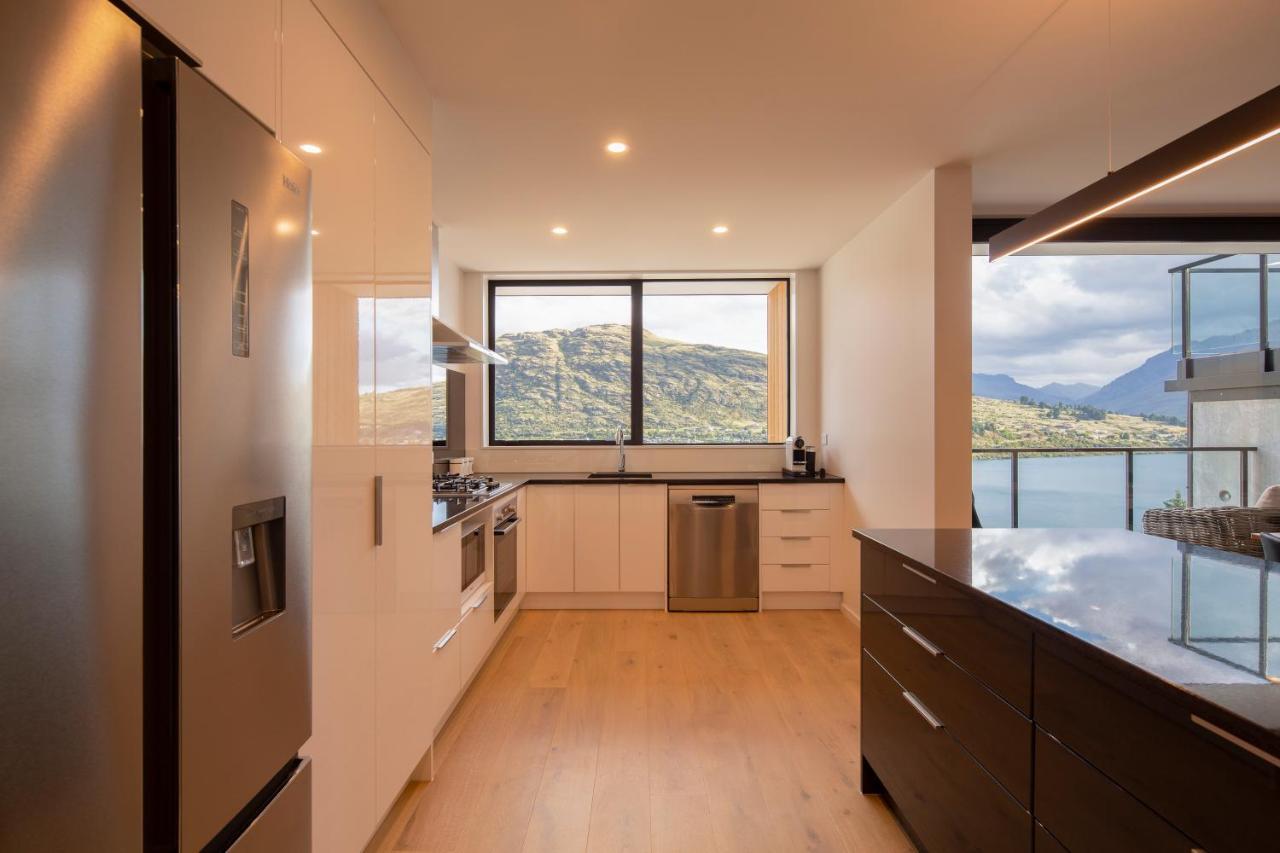4 Bedroom Home With Elevated Views Of Lake Wakatipu & The Remarkables Queenstown Exterior photo
